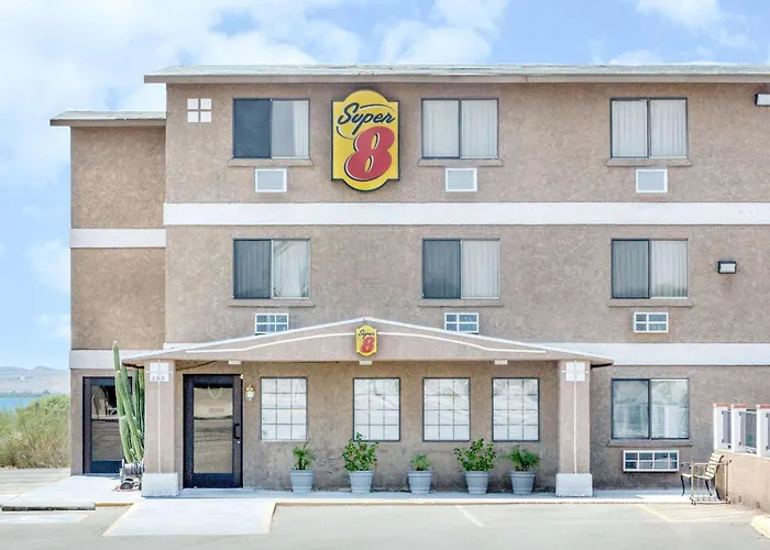 Super 8 By Wyndham Havasu 2*