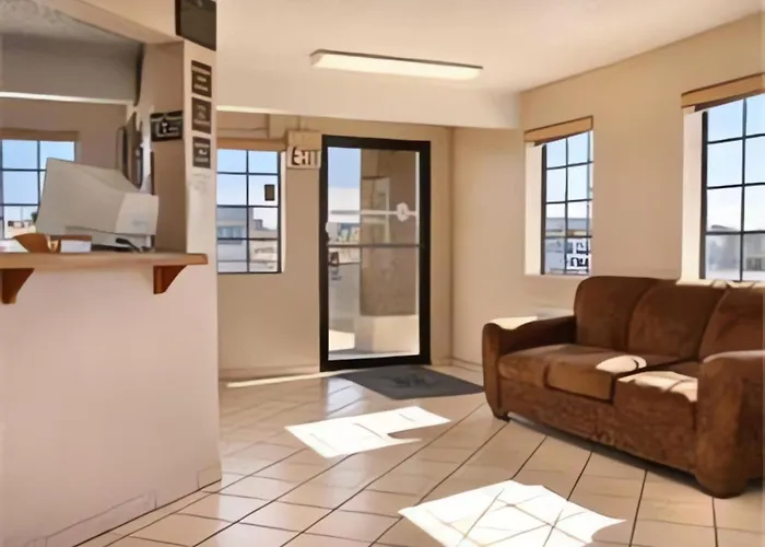 Super 8 By Wyndham Havasu