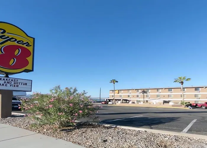 Super 8 By Wyndham Havasu Hotel 2*
