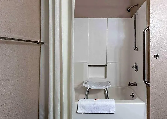 Super 8 By Wyndham Havasu 2*
