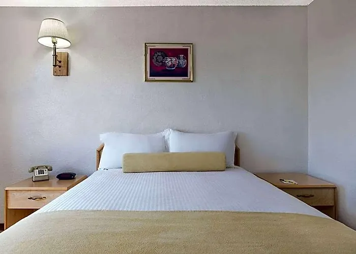 Super 8 By Wyndham Havasu
